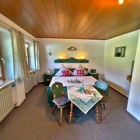 Loiplstueberl Hotell 4*